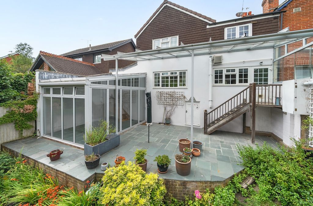 Property photo 3 of 12 1328949-1-6887ccc...