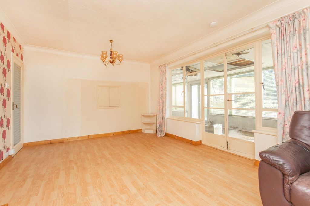 Property photo 3 of 18 Picture 3