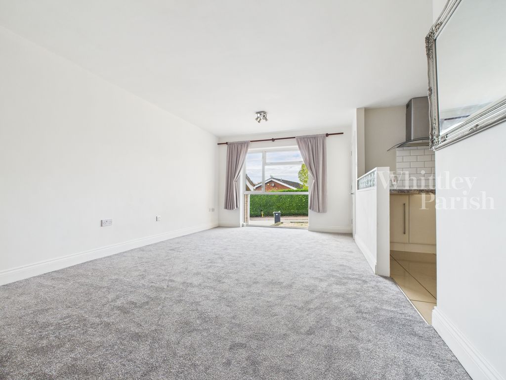 Property photo 3 of 19 Cam01915G0-Pr0613-Still016