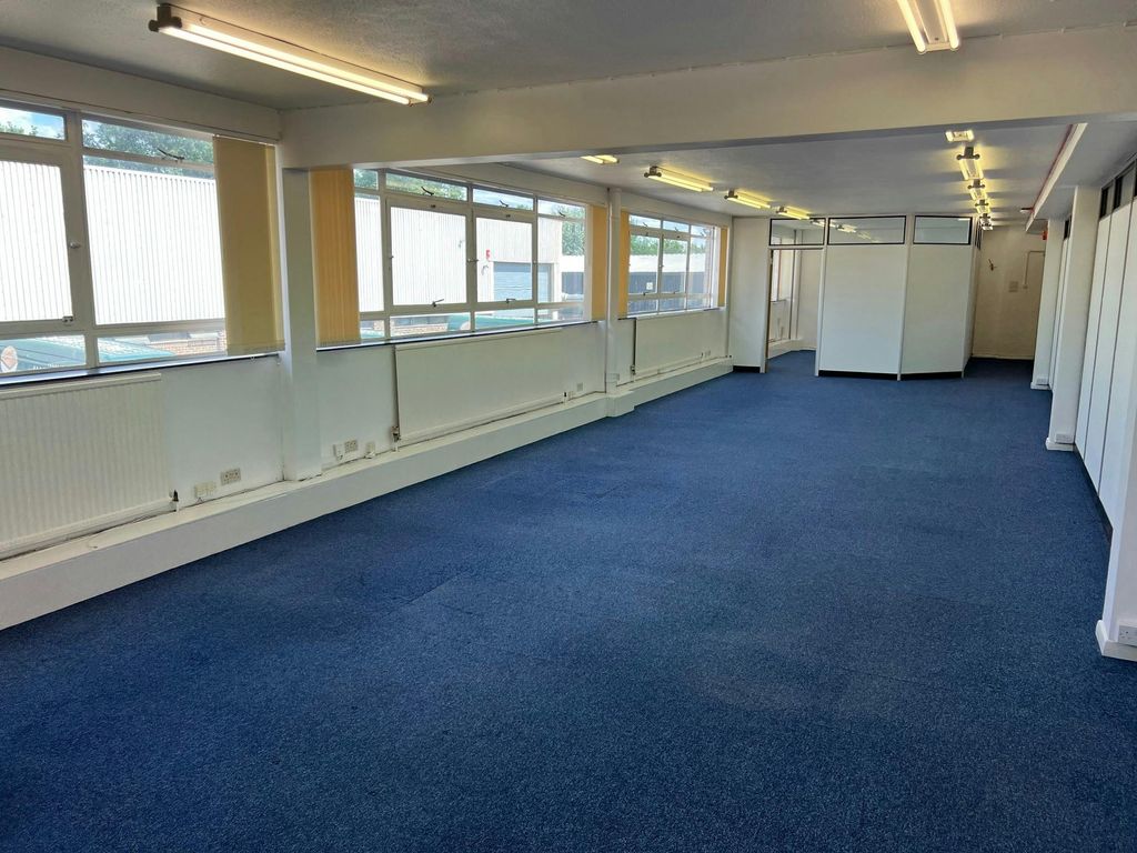 Property photo 2 of 11 4.Jpg