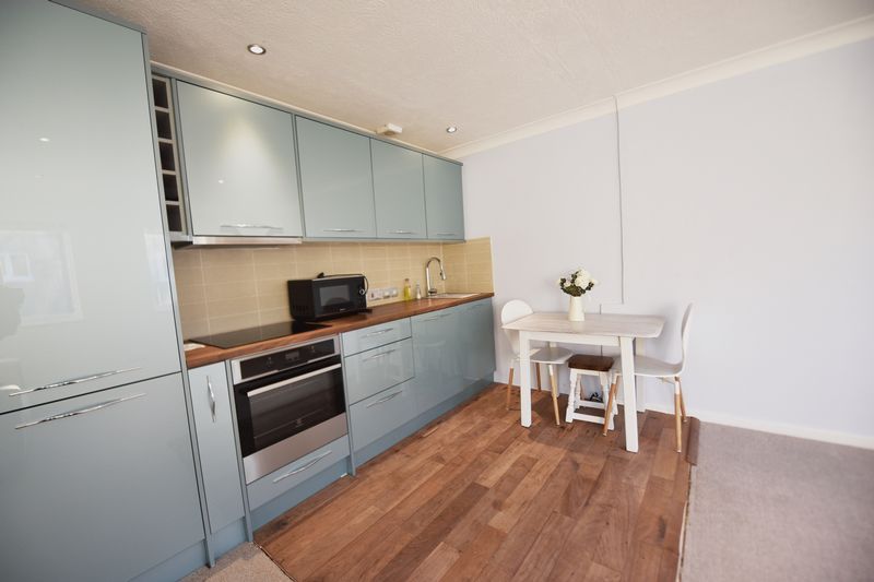 Property photo 2 of 11 Photo 3