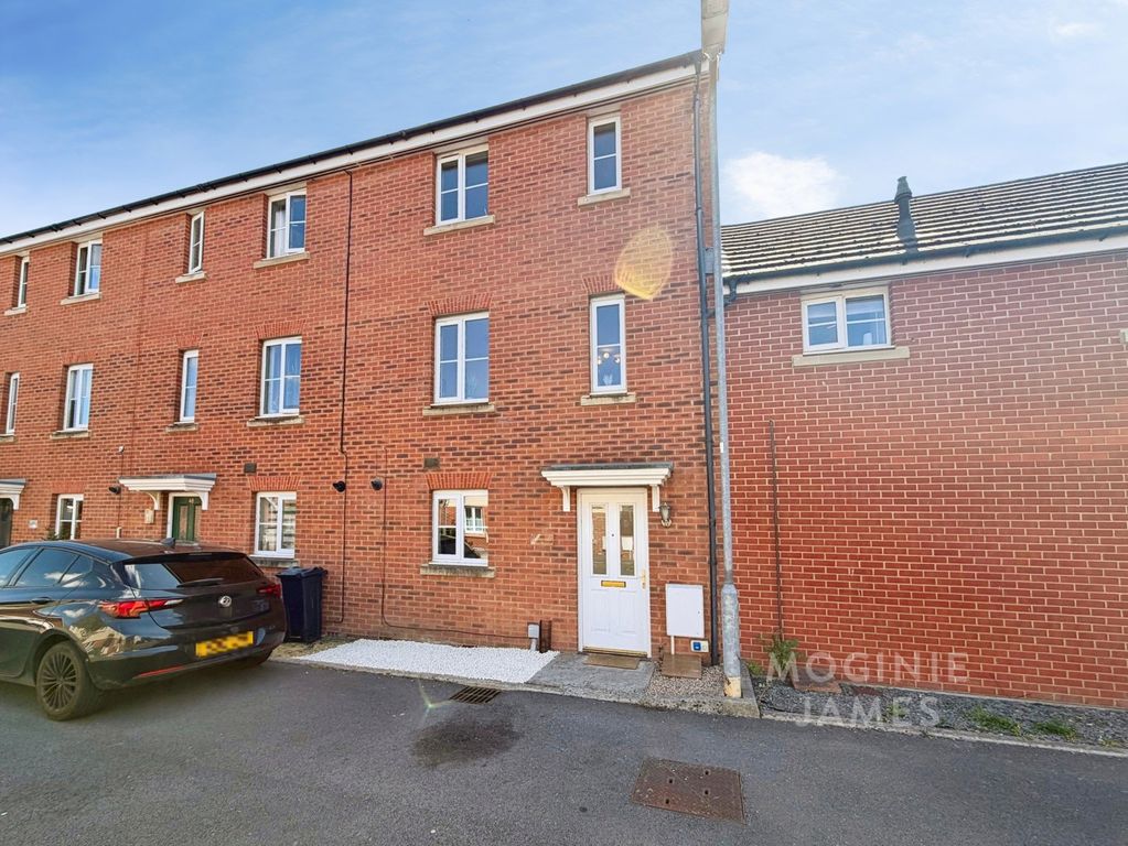Property photo 1 of 18 Pbox-Img.Jpg