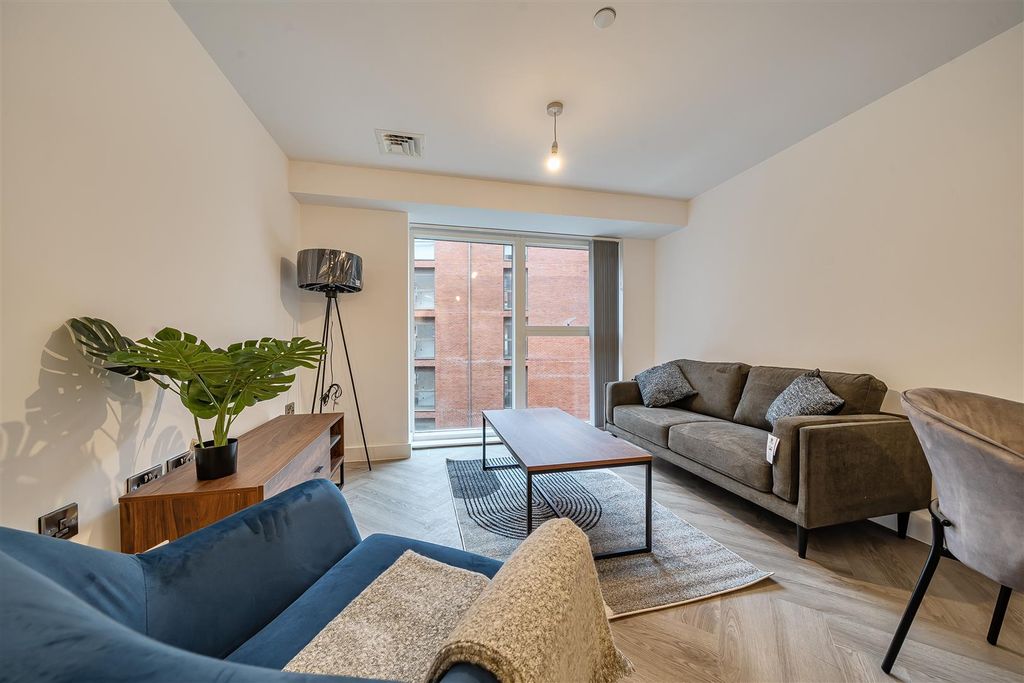 Property photo 1 of 14 1424434-11-69Aae0B7Eafed.Jpg