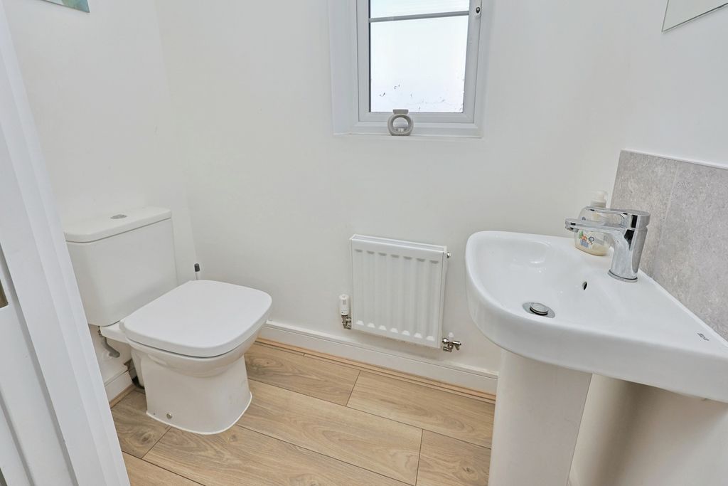 Property photo 2 of 7 Pbox-Img.Jpg