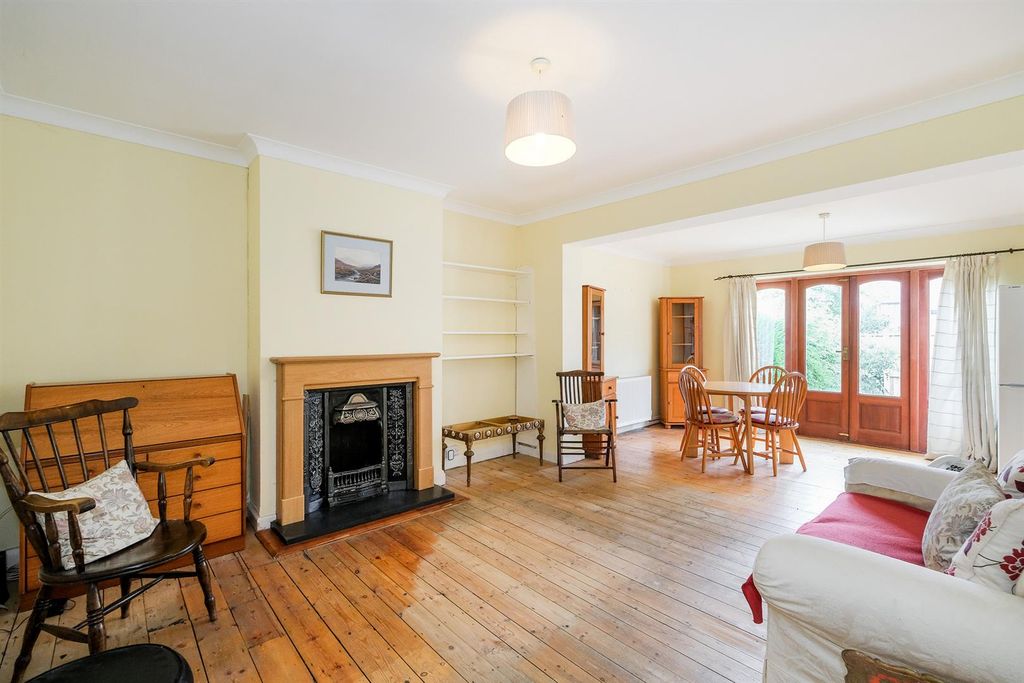Property photo 3 of 22