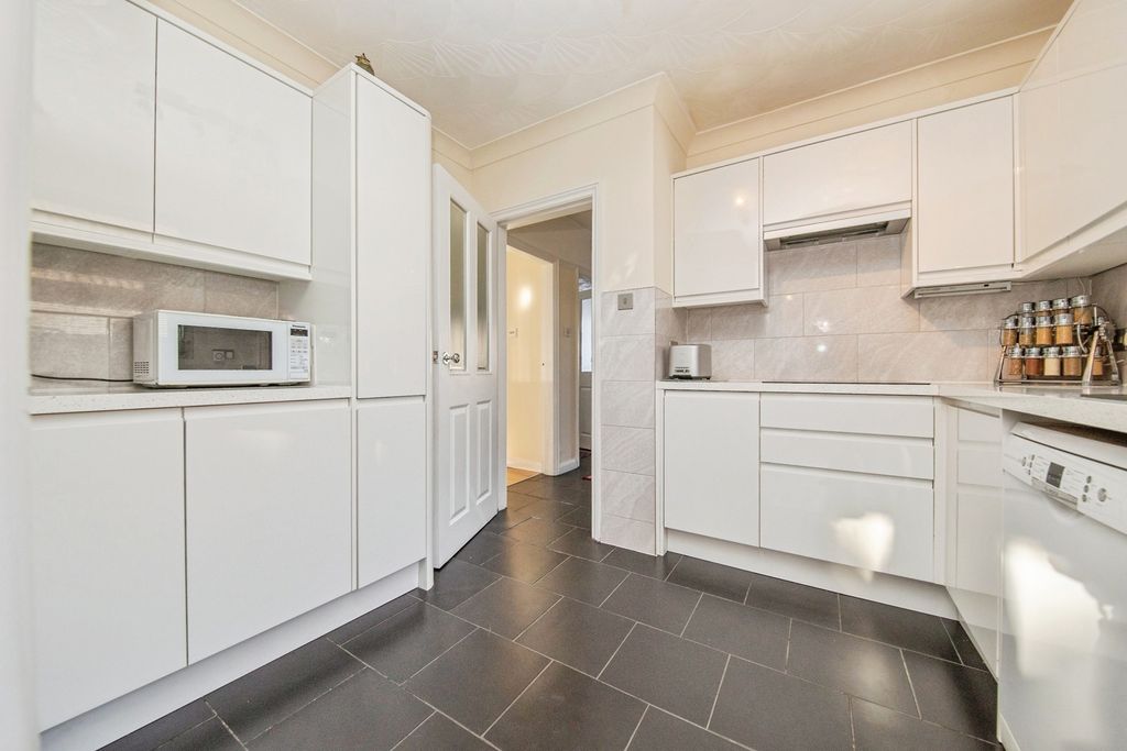 Property photo 3 of 20 Pbox-Img.Jpg