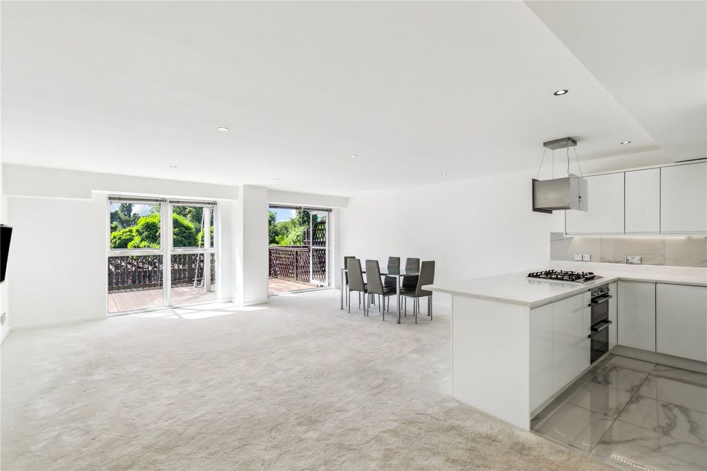 Property photo 1 of 15 Picture No. 01