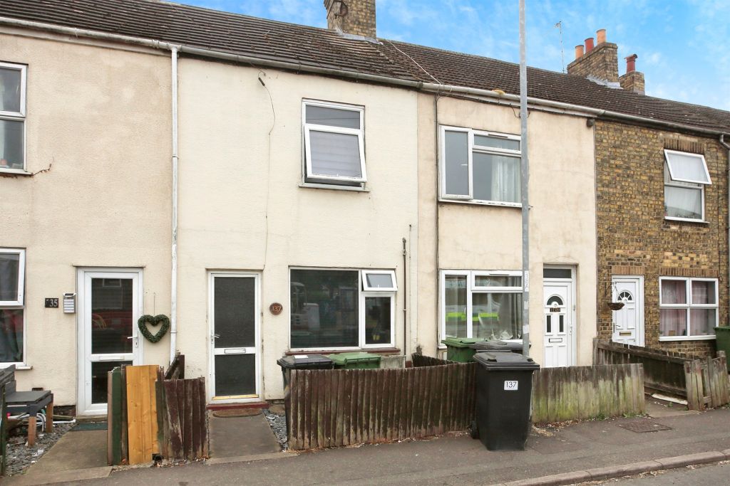 Property photo 2 of 17