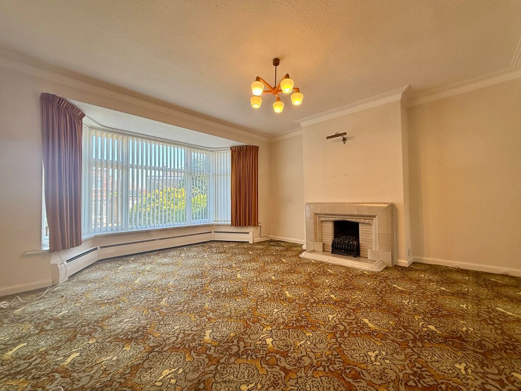 Property photo 2 of 18 Living Room