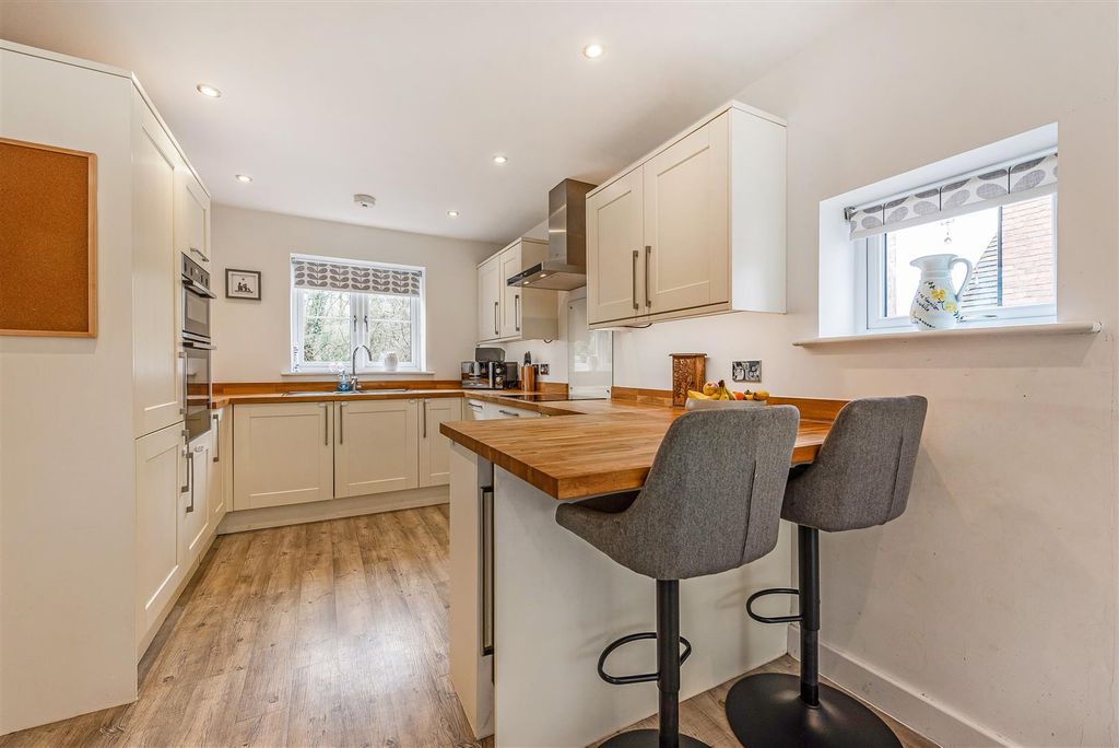 Property photo 3 of 28 Sketch_Ph20_6401805.Jpg