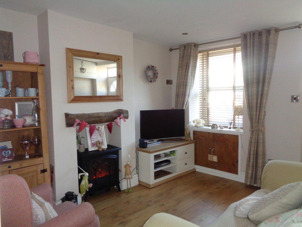 Property photo 3 of 14