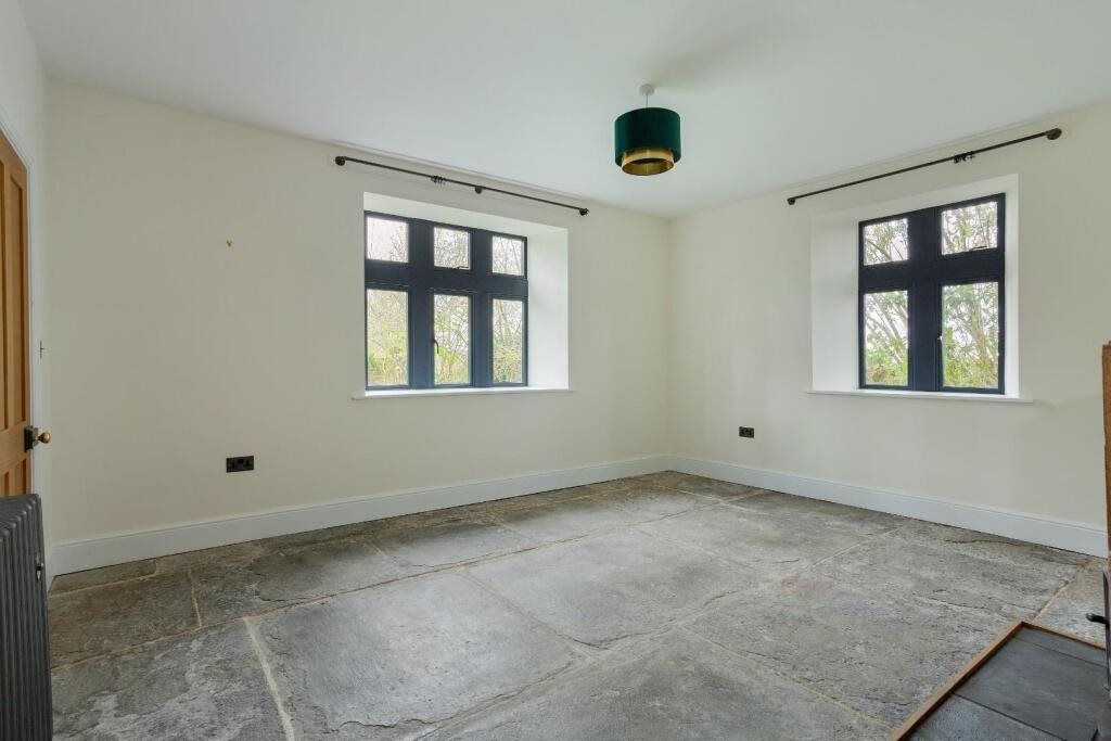 Property photo 2 of 20 2