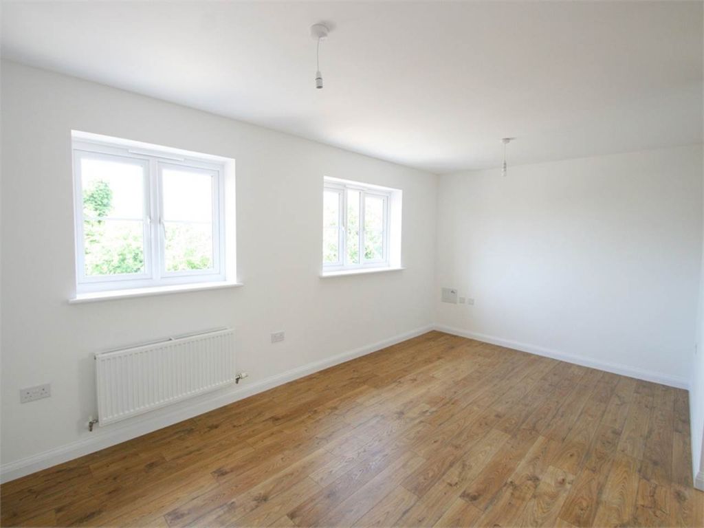 Property photo 2 of 11 Lounge