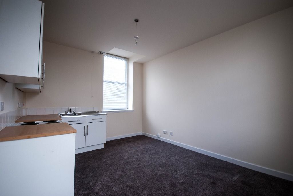 Property photo 3 of 8 Photo 3