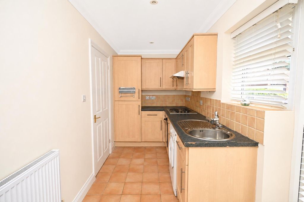 Property photo 2 of 13 Kitchen
