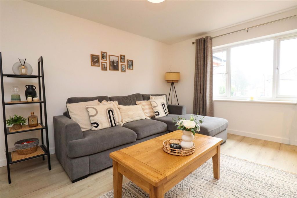 Additional image 5 of 2 bed maisonette for saleKenilworth Road, Fleet GU51