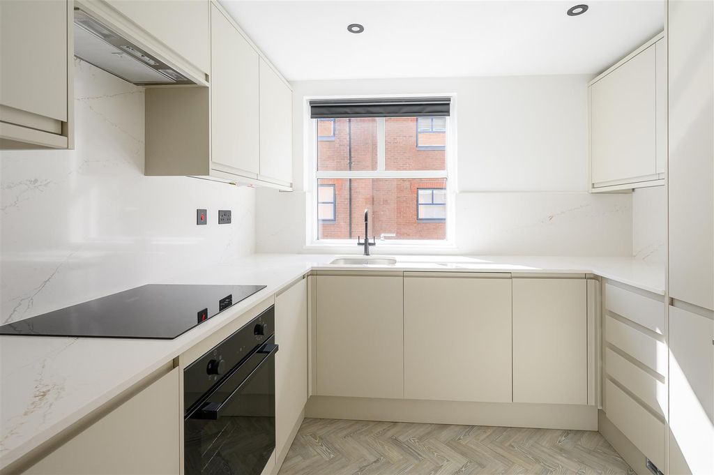 Property photo 2 of 16 Kitchen
