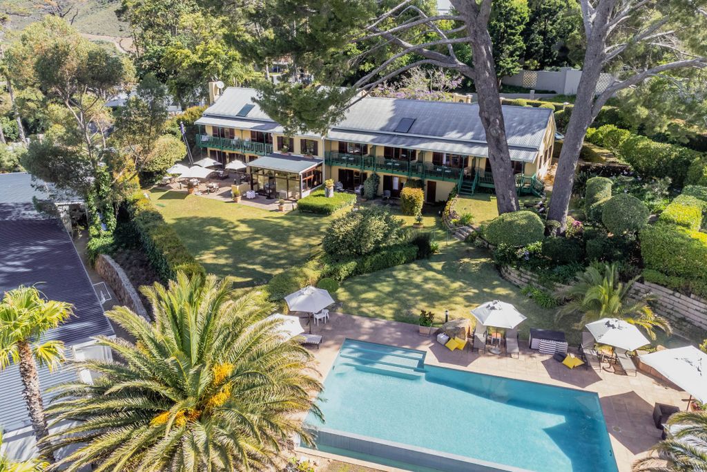 Property photo 1 of 37 Kw1683989