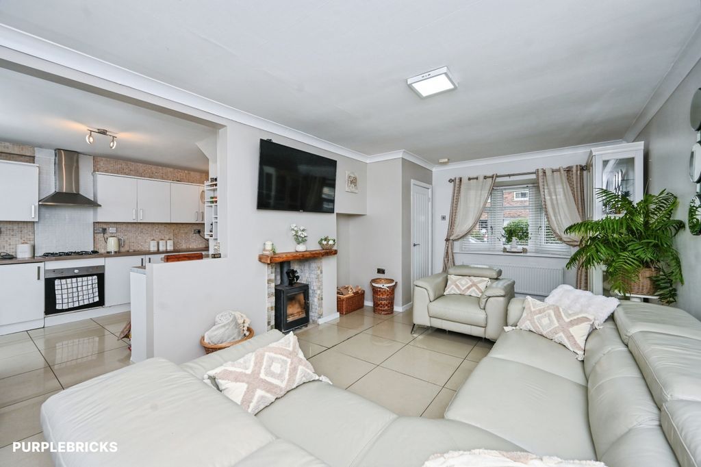 Property photo 1 of 29