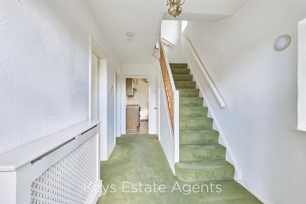 Property photo 3 of 29 P1596839_Hdr.Jpg