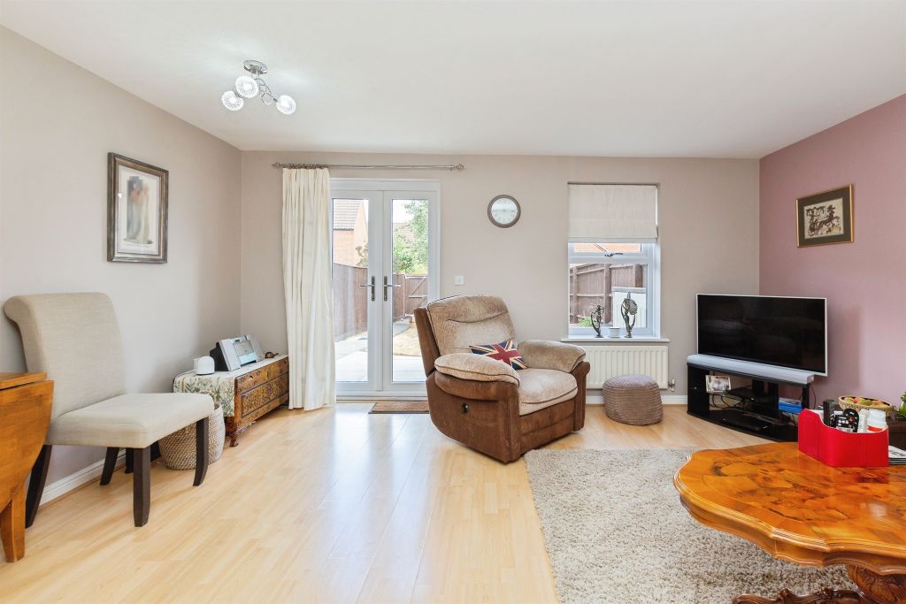 Property photo 3 of 18