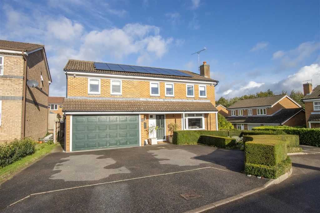 Property photo 1 of 21 Front