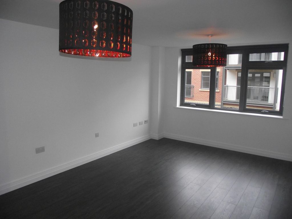 Property photo 2 of 17 Dscf1758.Jpg