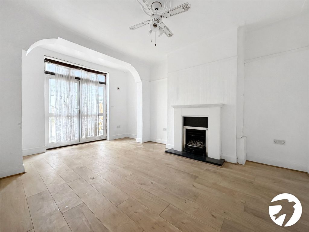 Property photo 2 of 15 Picture No. 09