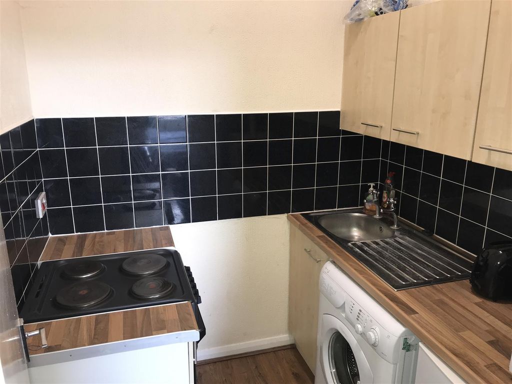 Property photo 3 of 4