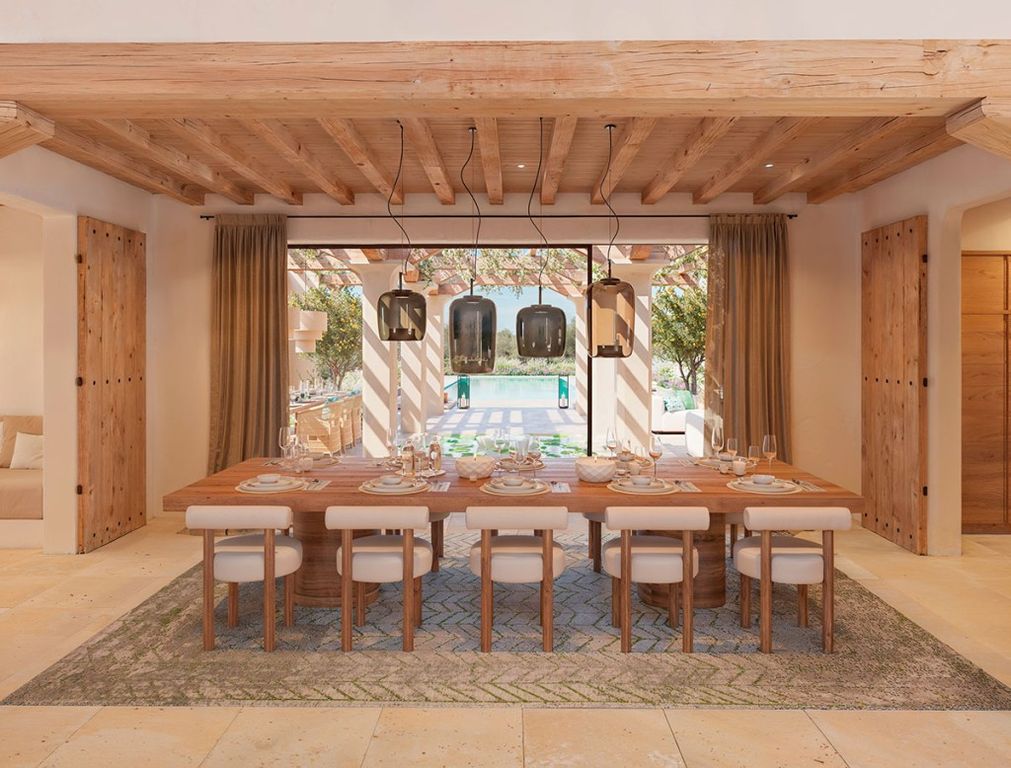 Property photo 3 of 19 Dining