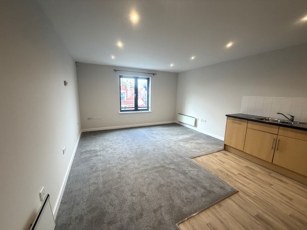 Property photo 2 of 6