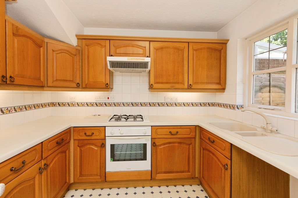 Property photo 3 of 20 Pbox-Img.Jpg