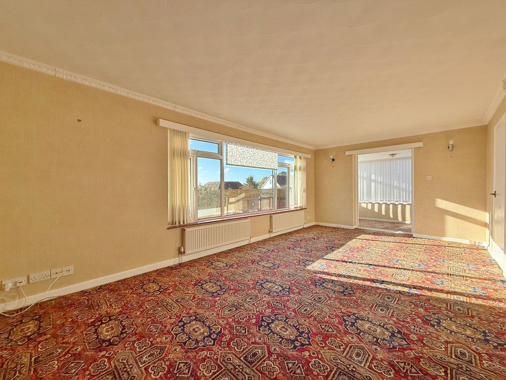 Property photo 2 of 22