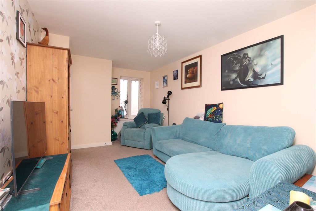Property photo 2 of 12 Living Room.Jpg
