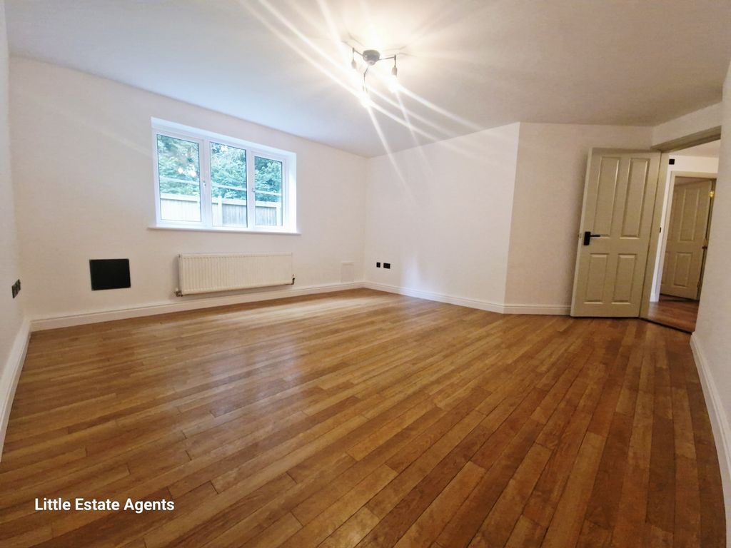 Property photo 3 of 13 Photo 3