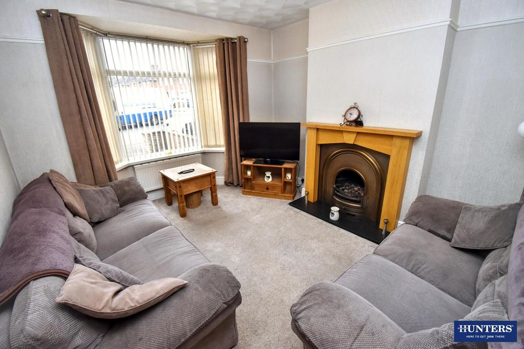 Property photo 3 of 13 Living Room