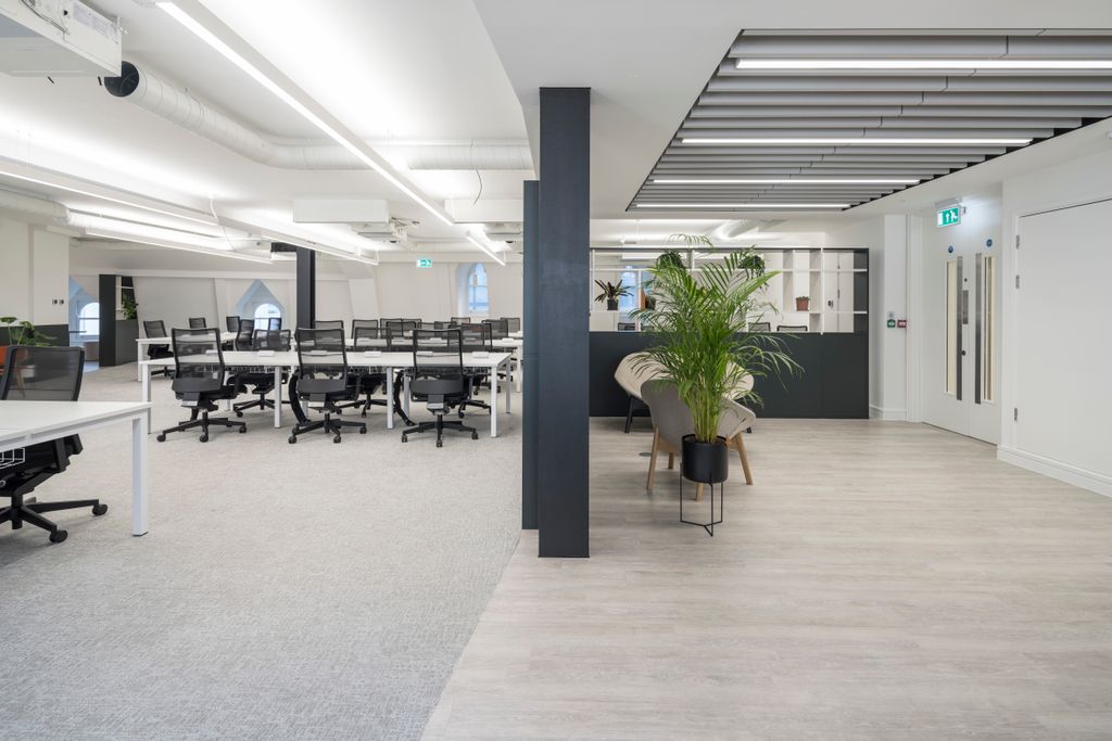 Property photo 2 of 23