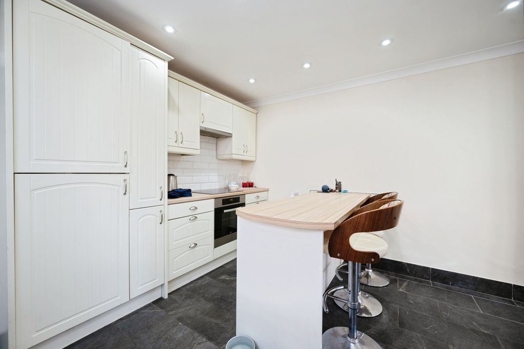 Property photo 3 of 14 Pbox-Img.Jpg