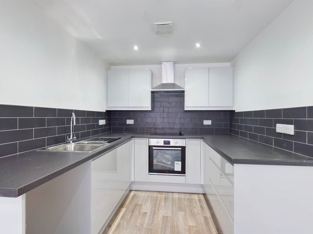 Property photo 2 of 5 Kitchen