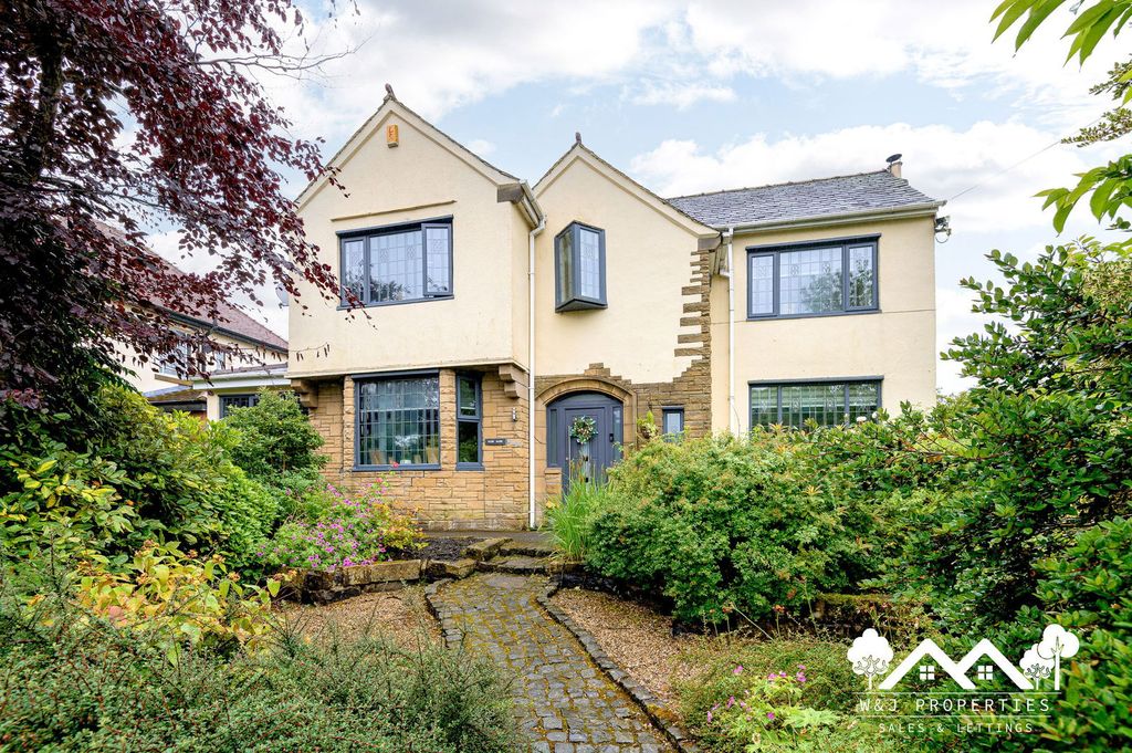 Property photo 1 of 45