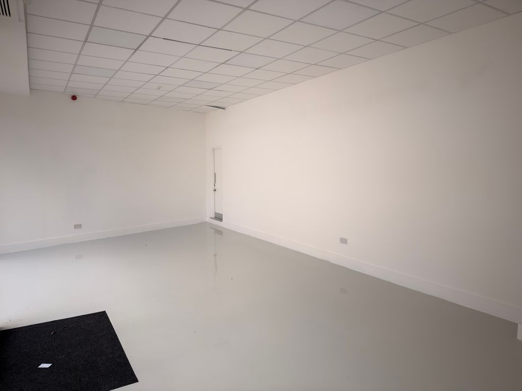 Property photo 2 of 5 Flexible Property Space