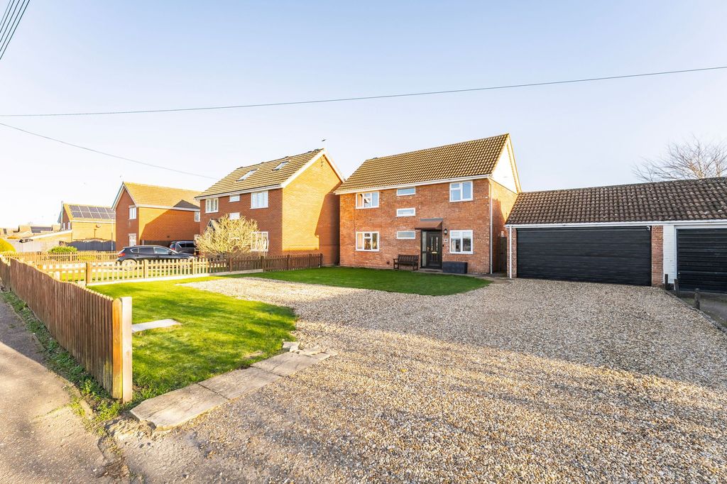 Property photo 1 of 20