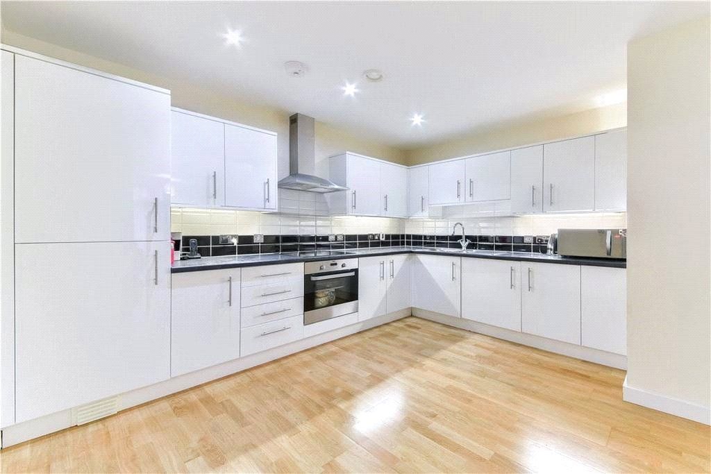 Property photo 3 of 5 Picture No. 16