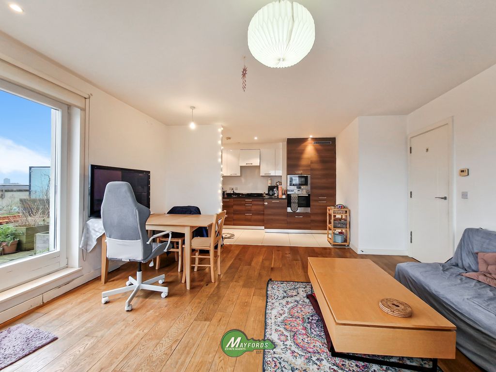 Property photo 3 of 17 Gallery