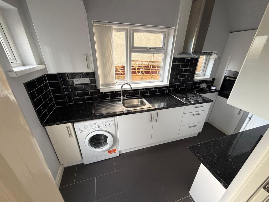 Property photo 3 of 10 A2c8Af04-7Ccf-40E0-B1B8-5Fa6B4d7Eed8.Jpeg