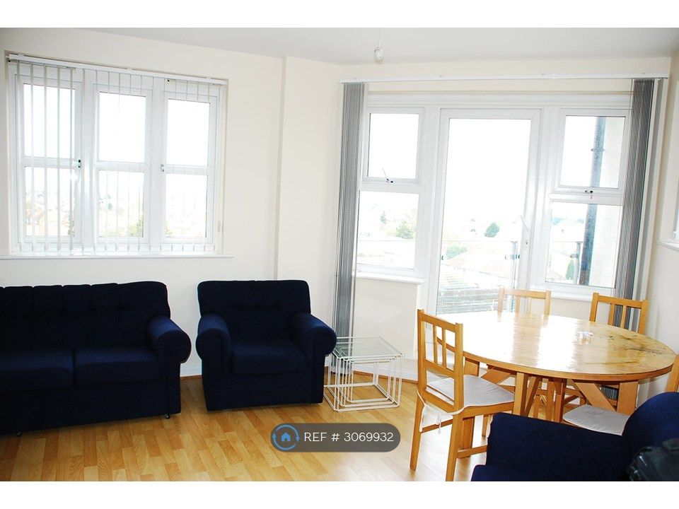 Property photo 2 of 6
