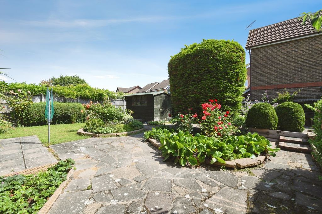 Property photo 2 of 18 Rear Garden