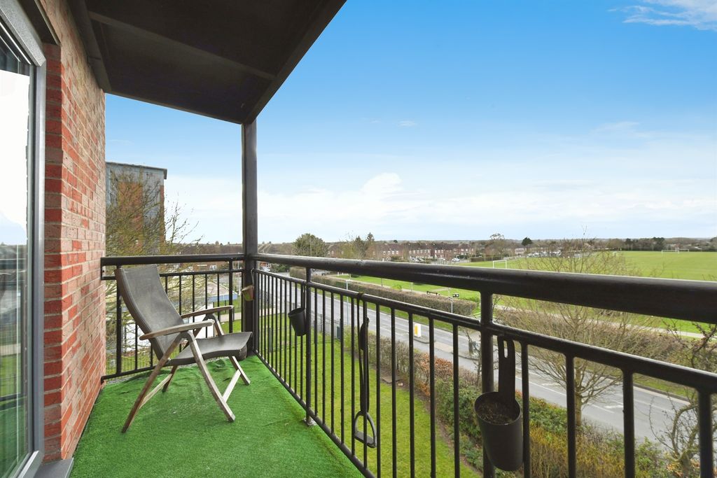 Property photo 2 of 15