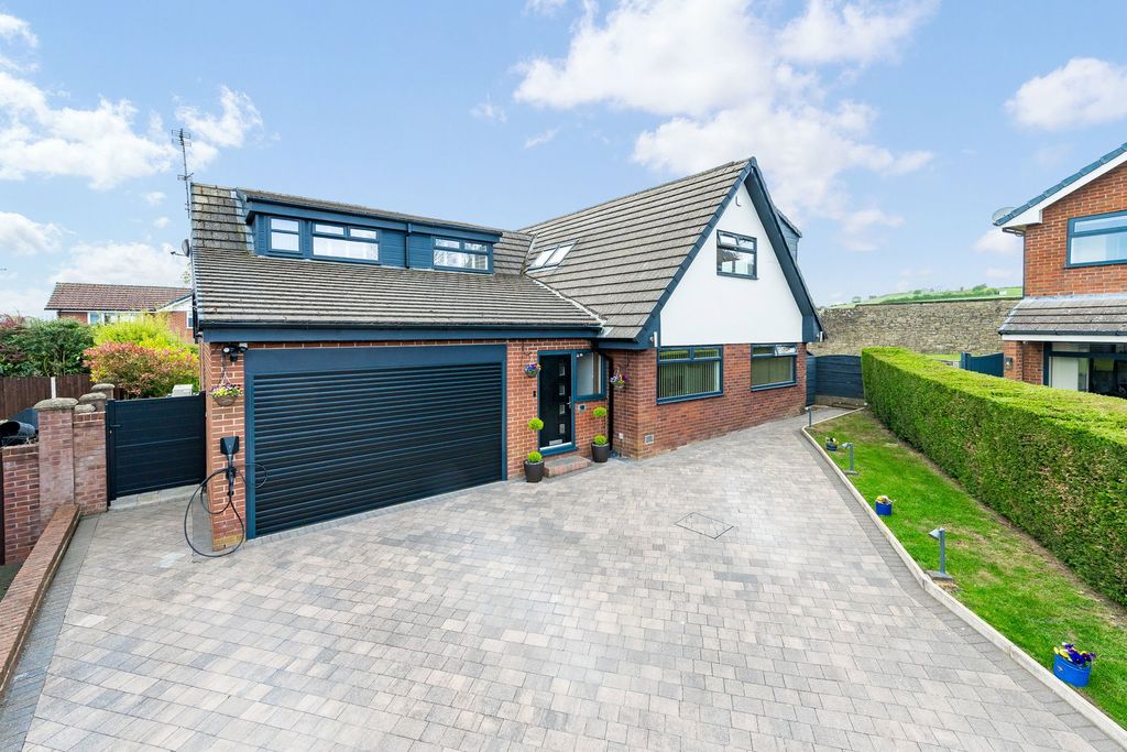 Property photo 1 of 55