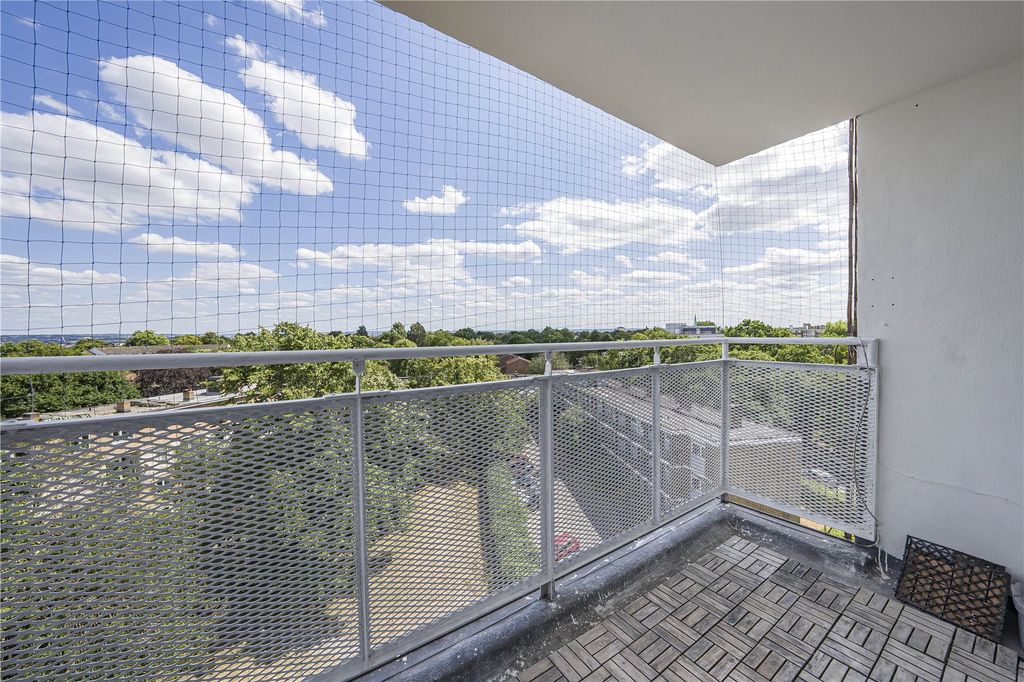 Property photo 2 of 9 Picture No. 03